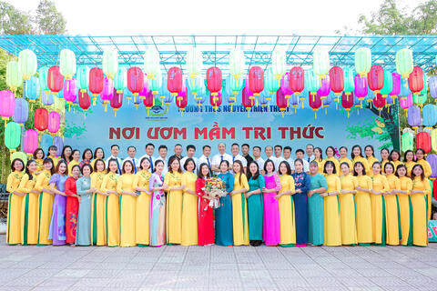 TẠO ĐÀM – GIAO LƯU NHÂN NGÀY 20/10 GIỮA THCS LÊ QUÝ ĐÔN (HUYỆN KIM ĐỘNG) VÀ THCS NGUYỄN THIỆN THUẬT ( HUYỆN KHOÁI CHÂU )