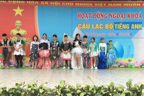 HỌC SINH TRƯỜNG THCS LÊ QUÝ ĐÔN VỚI HOẠT ĐỘNG NGOẠI KHÓA CLB TIẾNG ANH THÁNG 2 / 2023.