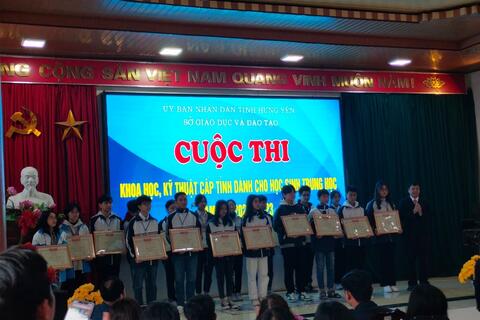 Thầy trò nhà trường tích cực tham gia cuộc thi khoa học kỹ thuật dành cho học sinh trung học năm học 2022-2023