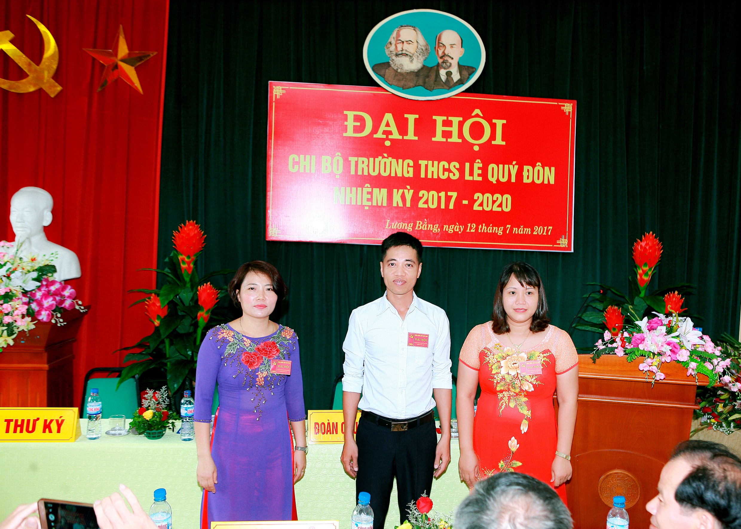 Đại hội chi bộ