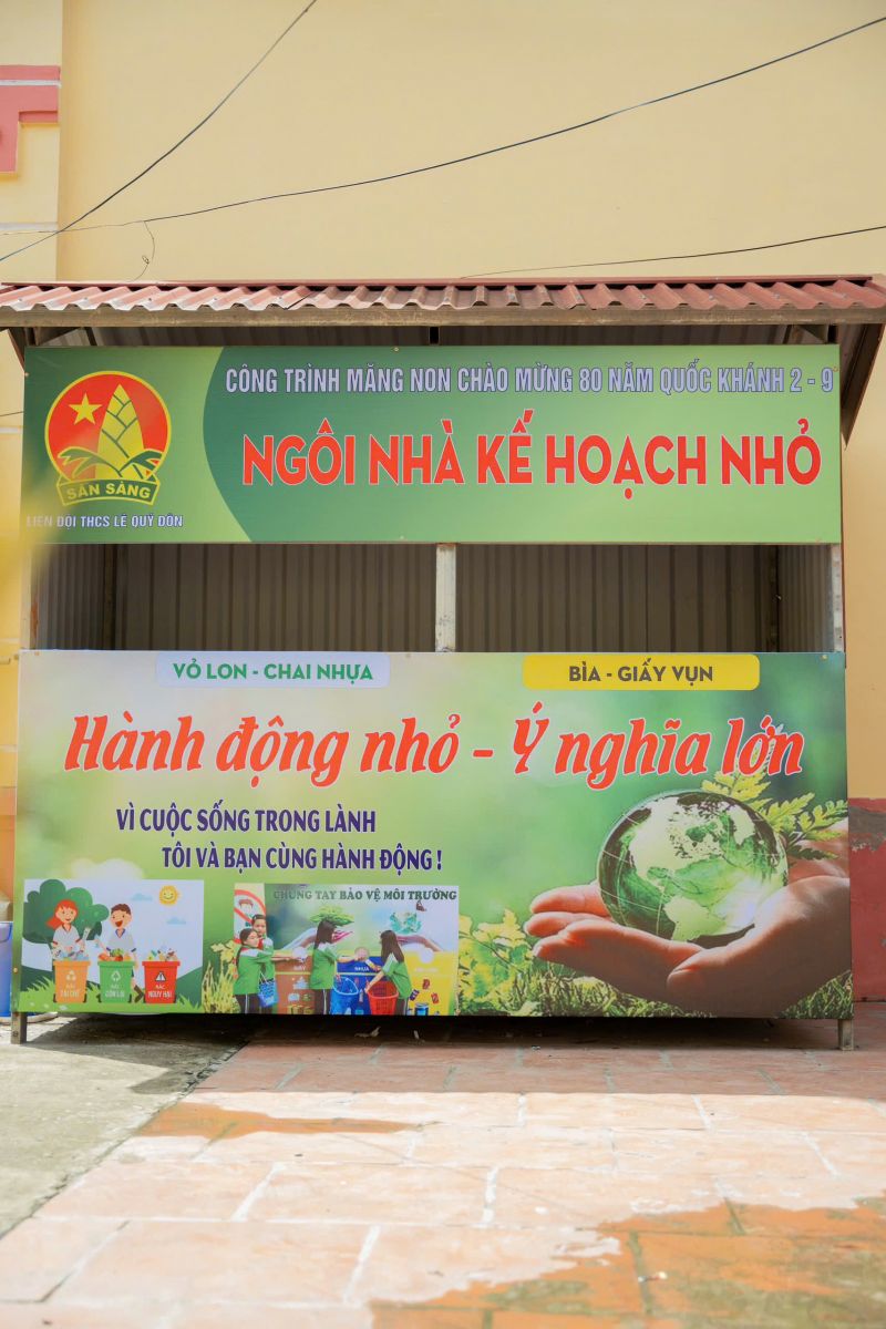NGÔI NHÀ KẾ HOẠCH NHỎ - BIẾN RÁC THÀNH ĐIỀU KỲ DIỆU