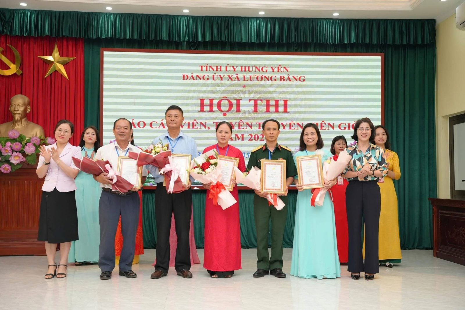 Cô giáo Nguyễn Thị Phương Oanh xuất sắc đạt giải tại Hội thi Báo cáo viên, tuyên truyền viên giỏi xã Lương Bằng năm 2026